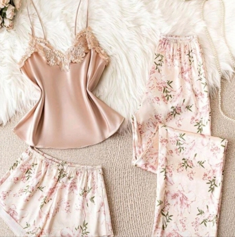 Womens (M) 3 PC Floral Pajama Set